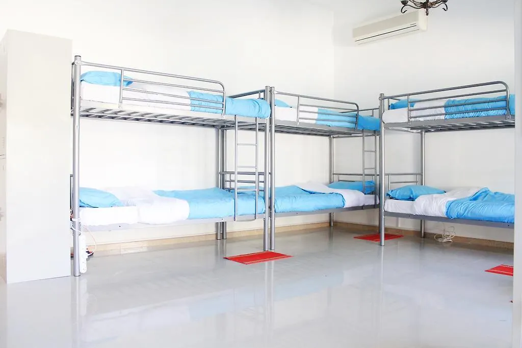 Domme Hostel Dubai