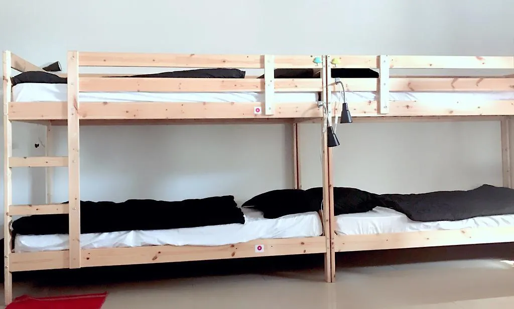 Domme Hostel Dubaj
